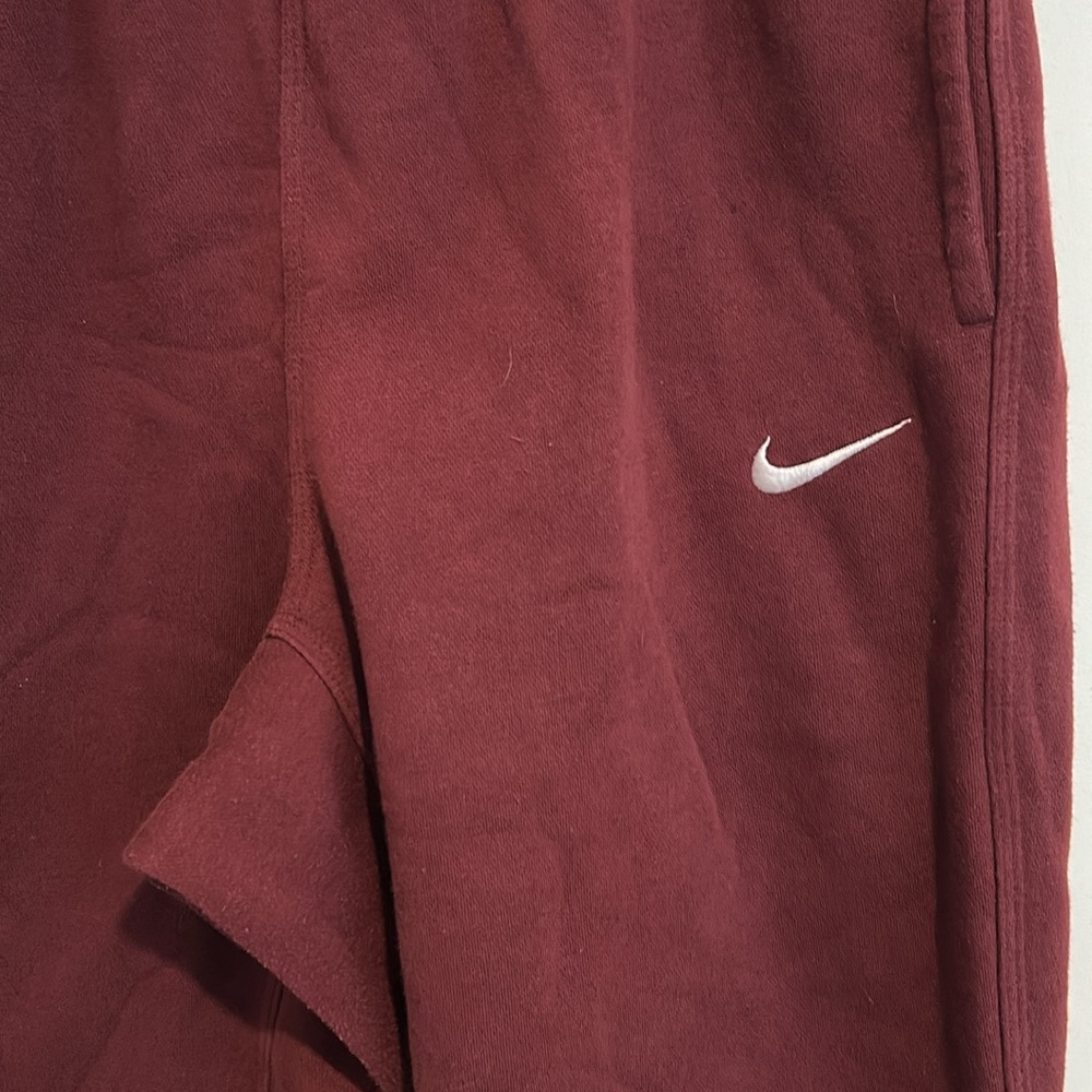 NIKE sweatpants size large maroon type color so soft and comfy - Picture 2 of 11